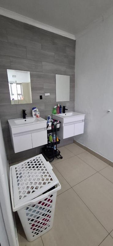 To Let 4 Bedroom Property for Rent in Bonteheuwel Western Cape